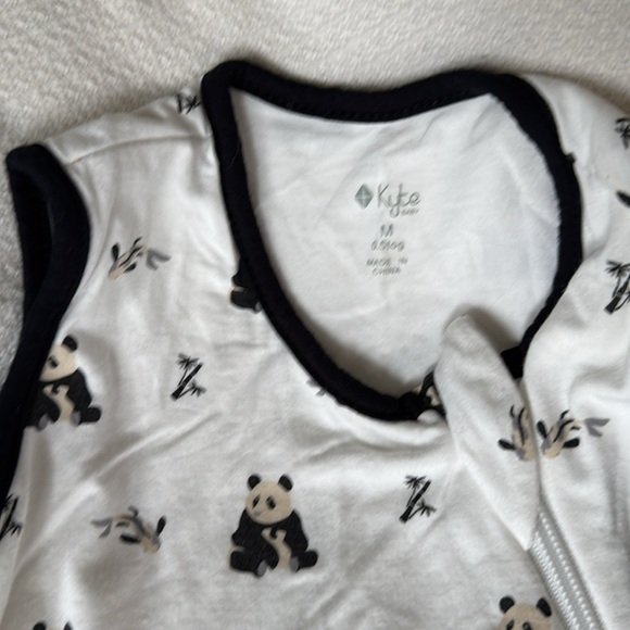 Kyte Baby 0.5 Tog Sleep Bag MEDIUM Panda + Koi Fish - Picture 2 of 3